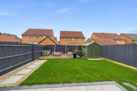 2. CAM04922G0-PR0085-STILL028