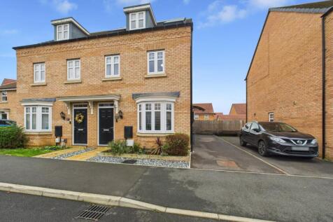 21. CAM04922G0-PR0085-STILL032