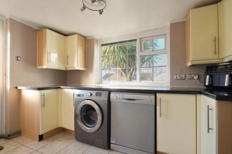 EweMove Scunthorpe Estate Agents - Utility Room