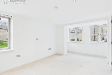 CAM05065G0-PR0016-STILL007-thumbnail-h750-70