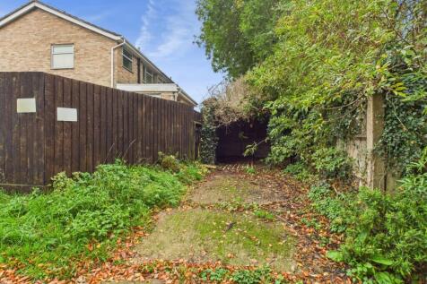 CAM04922G0-PR0078-STILL001