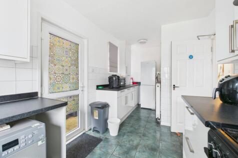 7. CAM04922G0-PR0091-STILL009