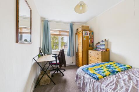 14. CAM04922G0-PR0091-STILL015