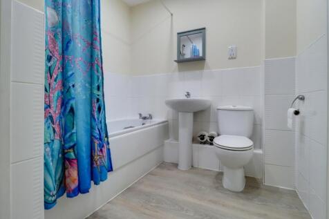 Jack &amp; Jill bathroom