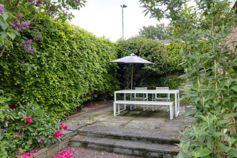 Garden b