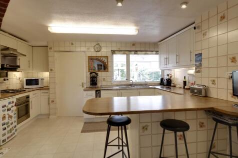 Kitchen b
