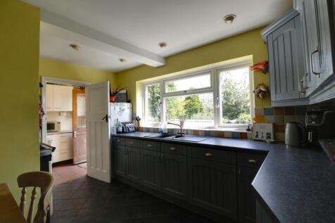 Kitchen b