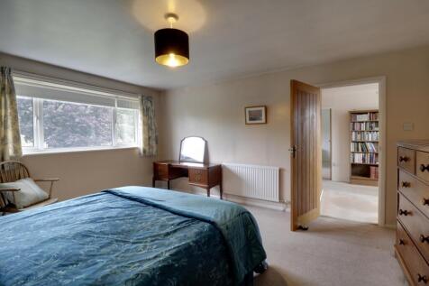 Bed 1 b