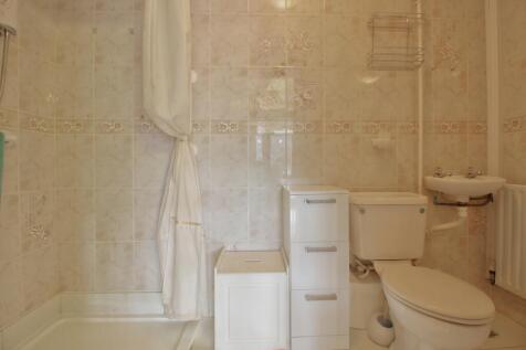 Annexe Shower Room
