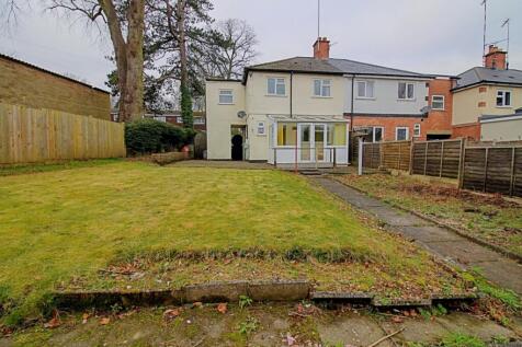 Rear garden - Watling Road - Matt Clinton EweMove 
