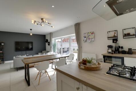 Kitchen Diner a