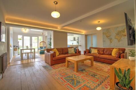 Living Room - Amherst Road - Matt Clinton EweMove 