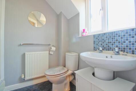 Bedroom 2 Ensuite