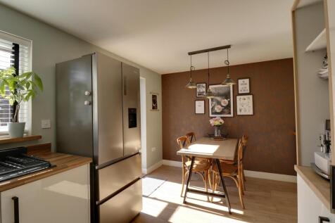 Kitchen b