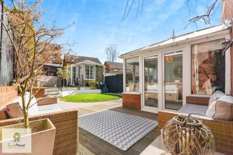 Garden room EweMove Cannock