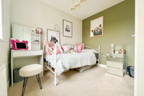 bedroom 4 from fitted wardrobes