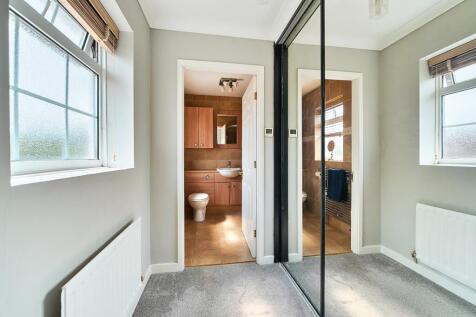 Master Bedroom 3