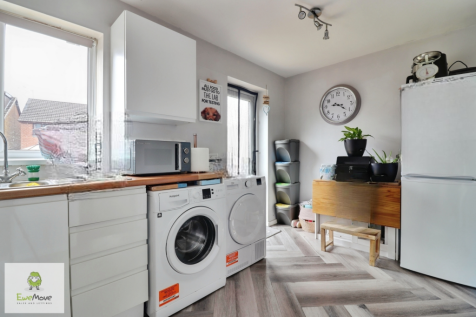 Kitchen - EweMove Cannock