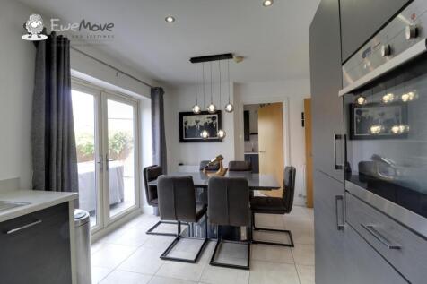 Kitchen b