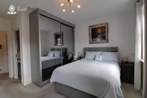 Bed 1 a