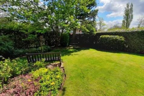Healey Court Gardens2