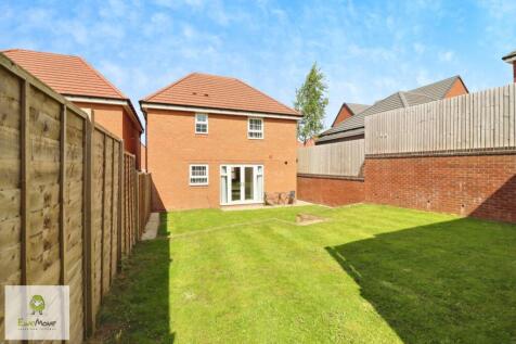 Back Garden - EweMove Cannock