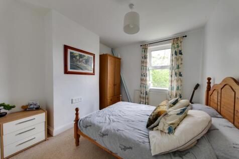 Double bedroom 1
