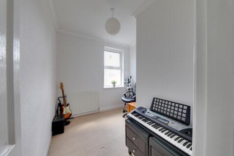 Single Bedroom 3