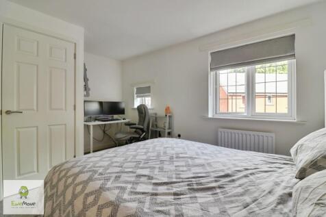 Bedroom 1 - EweMove Cannock