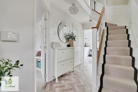 Hallway - EweMove Cannock