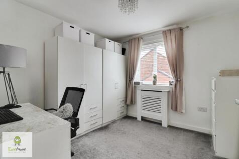 Bedroom 2 - EweMove Cannock