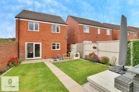 Garden - EweMove Cannock