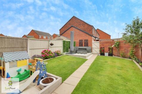 Garden - EweMove Cannock
