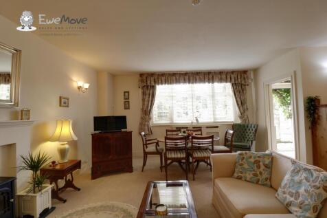 Living Room c