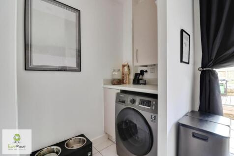 Utility space - EweMove Cannock