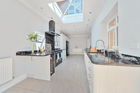 Kitchen 3