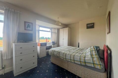 large double bedroom