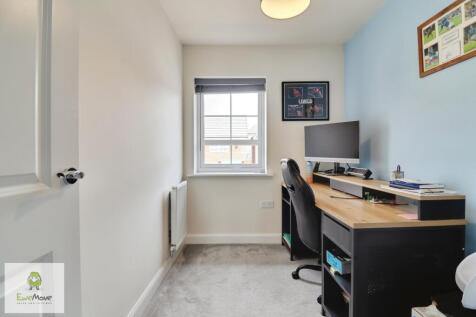 Bedroom 3 - EweMove Cannock