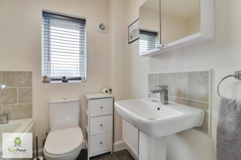 Bathroom - EweMove Cannock