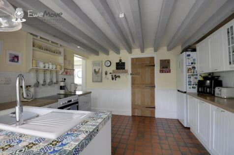 Kitchen b