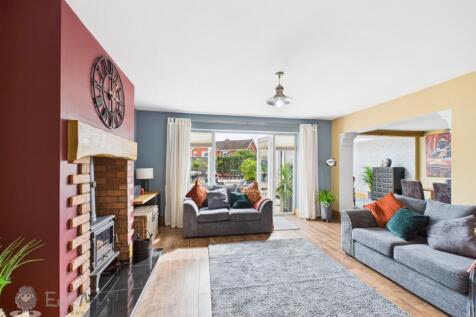 Living Area g