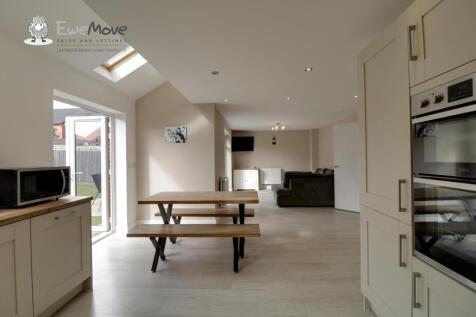 Kitchen b