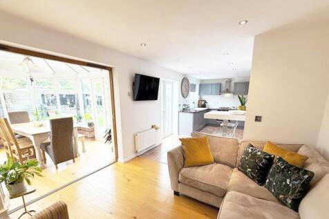 Entertaining Room