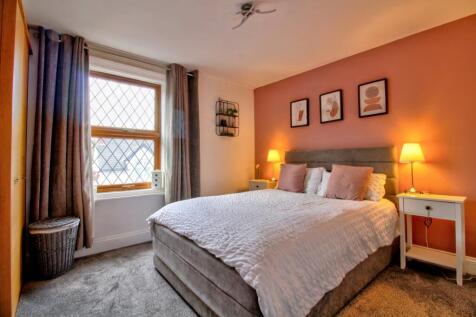 Bedroom  - Park Road - Matt Clinton EweMove Kenilw