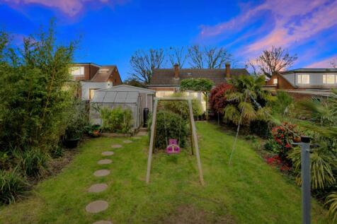 BACK-GARDEN2