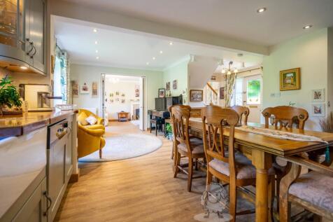 Fully-Integrated Kitchen-Dining Room
