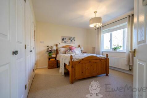 Principal Bedroom with Ensuite