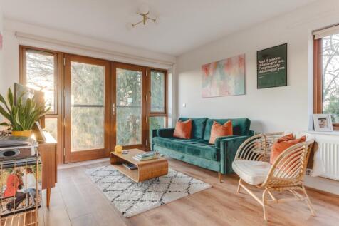 Kitchen-Living area