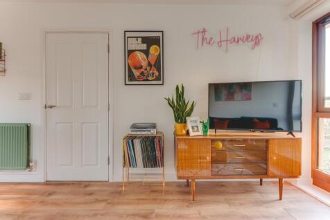 Kitchen-Living area