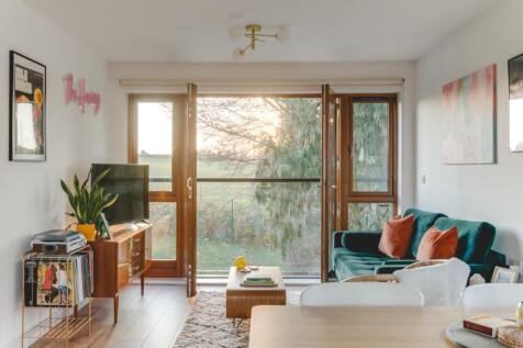 Kitchen-Living area